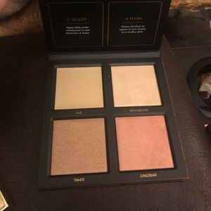 New Huda Beauty Highlighter